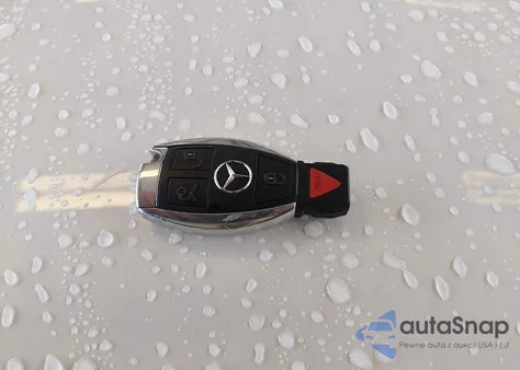 2012 Mercedes-Benz Cls 550 z USA, uszkodzony, nr VIN WDDLJ7DB9CA055159